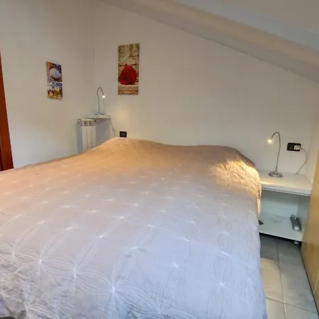 Mit Seeblick, Strandnaehe Und Tiefgaragen Stellplatz Apartment Acquaseria