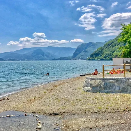Mit Seeblick, Strandnaehe Und Tiefgaragen Stellplatz Apartment